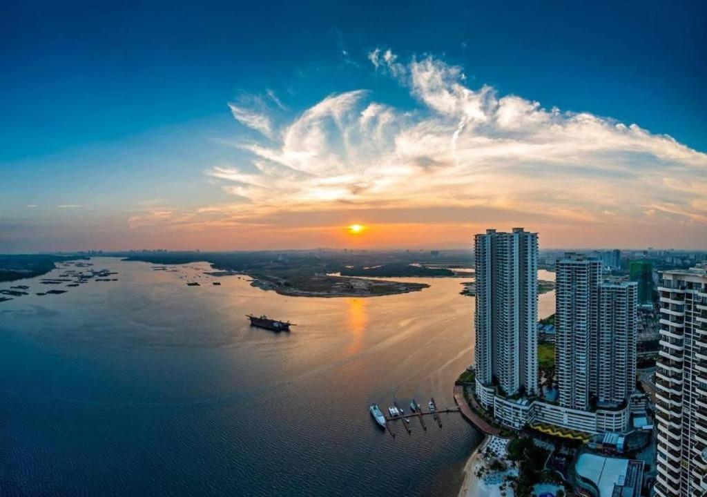Pangsapuri 海景套房 三房三厕温馨浪漫名宿@danga Bay